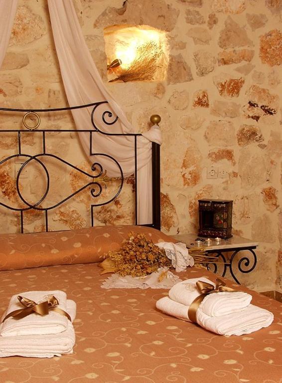 Revera Traditional Stone Villas, & Willa Keri