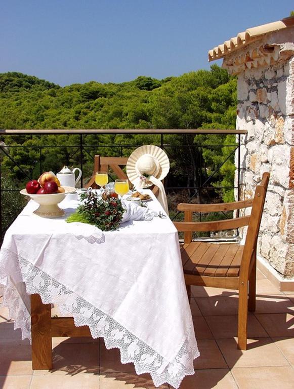 Revera Traditional Stone Villas, & Willa