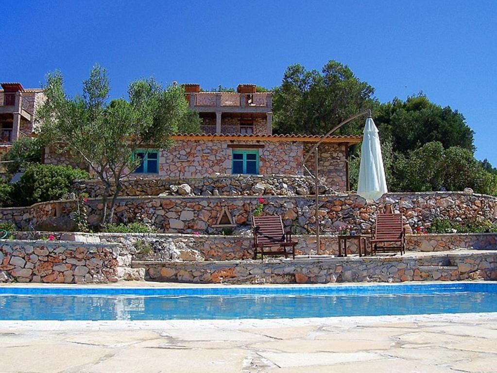 Revera Traditional Stone Villas, & Willa *